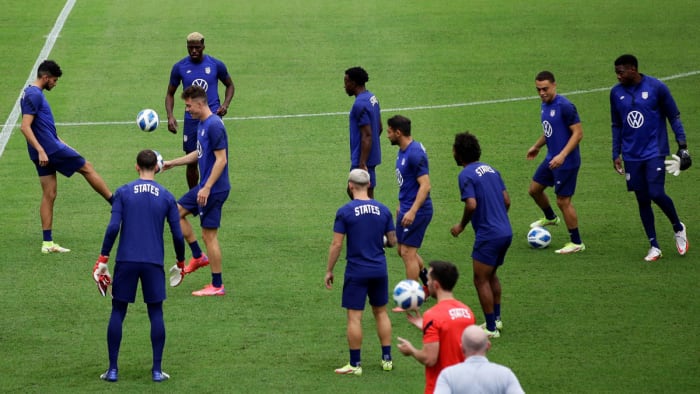 USMNT trains ahead of a World Cup qualifier
